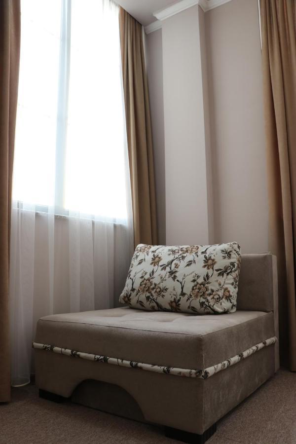 Riva Hotel Kobuleti ภายนอก รูปภาพ